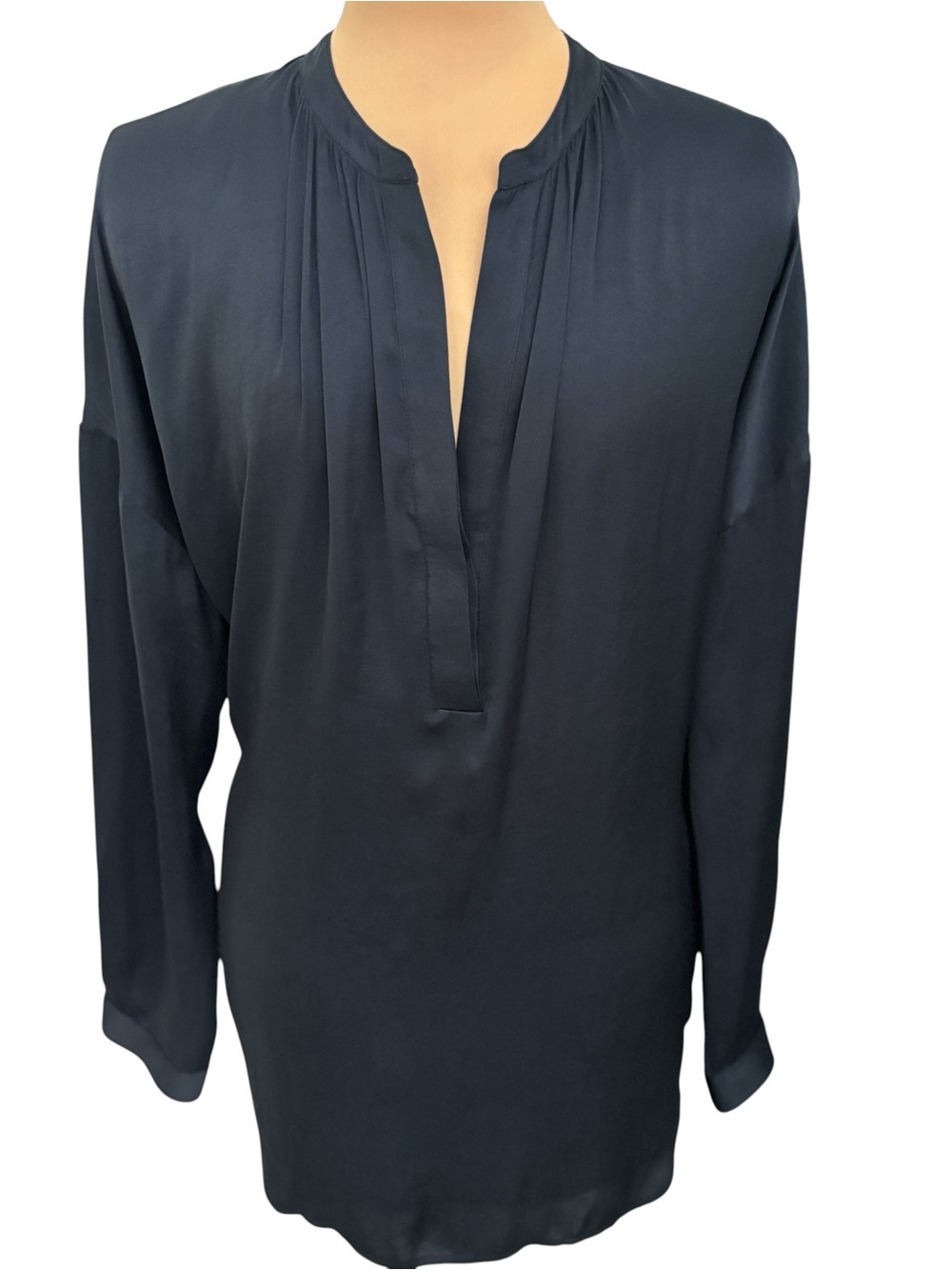 Vince Dark Navy Tunic Blouse M Long Sleeve Split Neck Minimalist Top